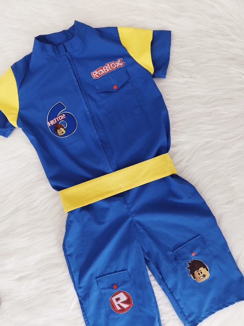 Macacão Roblox com detalhes amarelo infantil