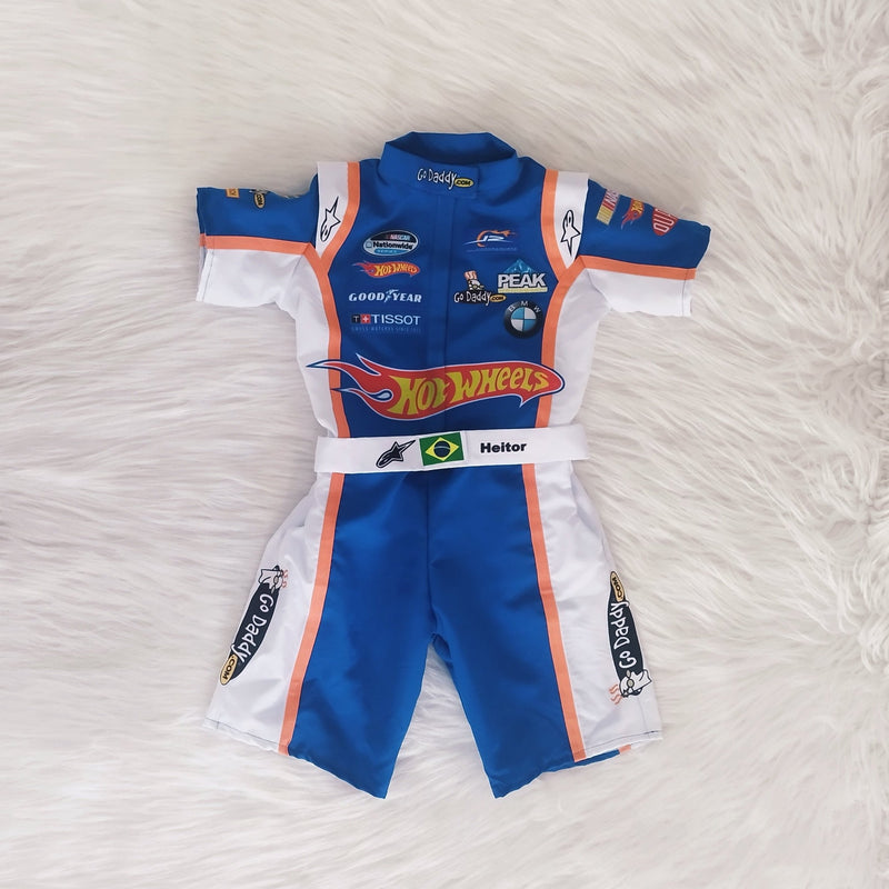 Macacão hotwheels Nascar com viés laranja curto infantil
