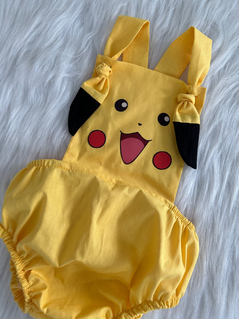 Jardineira Pikachu