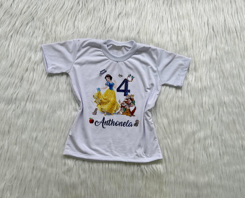 Camiseta Infantil Personalizada – Branca de Neve 👑🍎✨