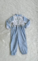 Macacão Infantil Fórmula 1 – Detalhes em Cinza 🏎️🔥